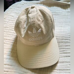 Adidas Beige Cream Adjustable Baseball Cap Hat
